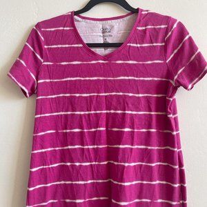 Size Medium * Classic Tee Croft & Barrow